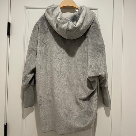 Cosy coat - Picture 2 of 5